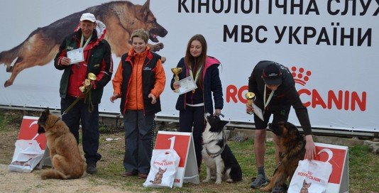 Призеры и победители Чемпионата Украины по аджилити. Б.-Днестровский, апрель 2012 года. Призеры и победители Чемпионата Украины по аджилити. Б.-Днестровский, апрель 2012 года. фото